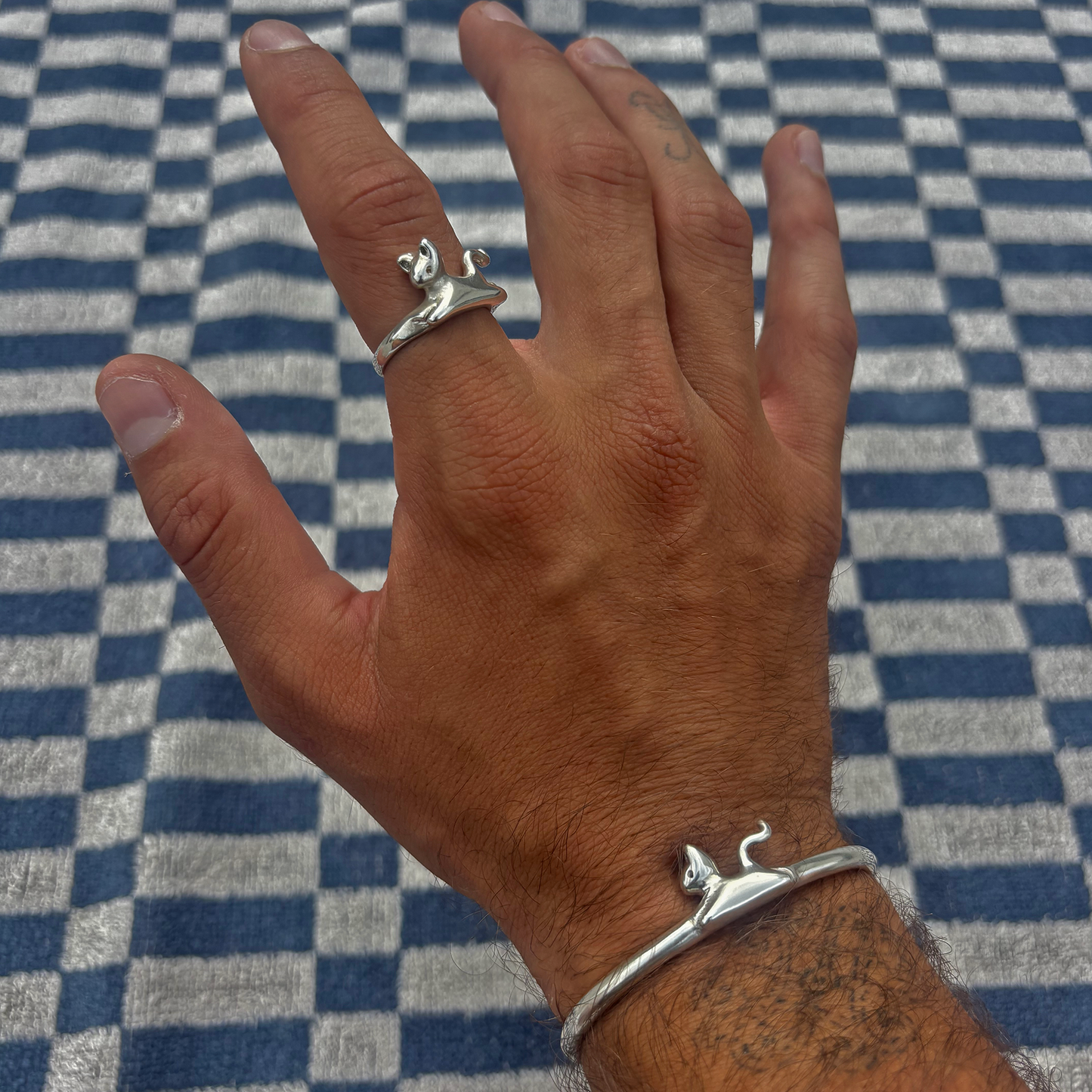 Cat Bangle - Silver